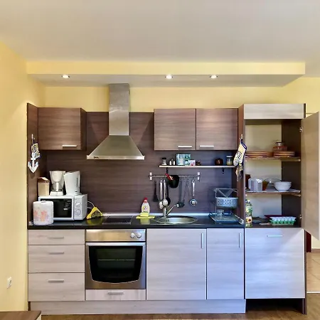 Studio Chez Nous Апартаменты *